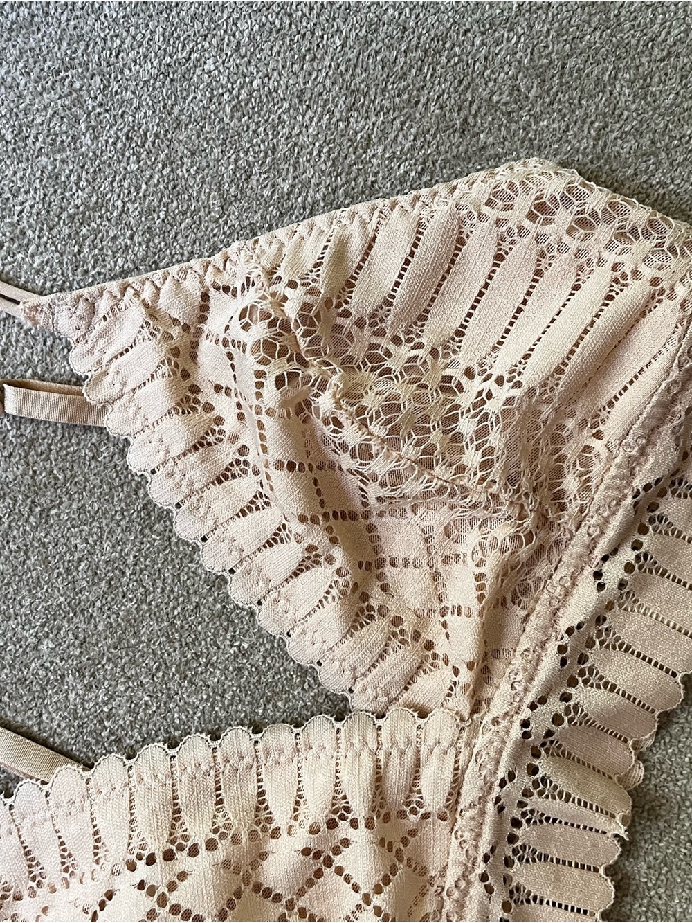 Anemone Cream Crochet Lace Bralette - Picture 2 of 12